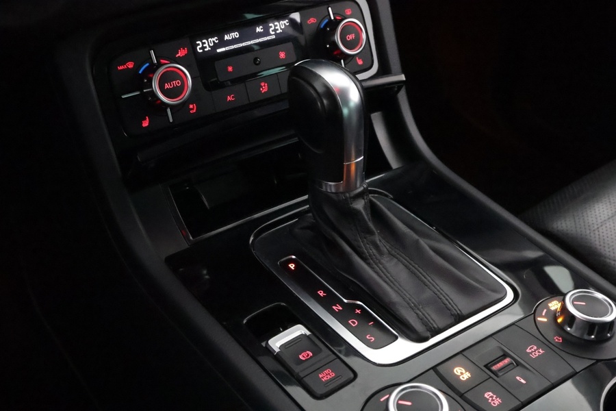 Volkswagen Touareg vaihtoauto