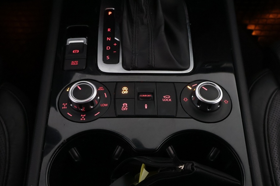 Volkswagen Touareg vaihtoauto