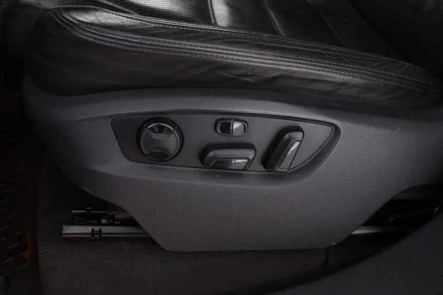 Volkswagen Touareg vaihtoauto