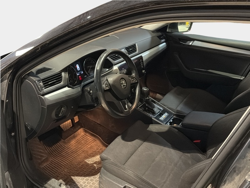 Skoda Superb vaihtoauto