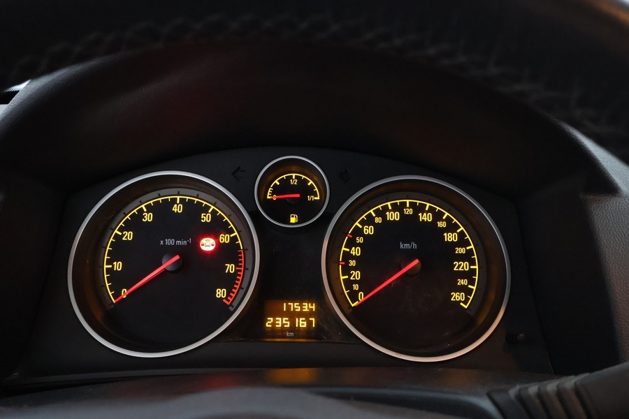 Opel Astra vaihtoauto