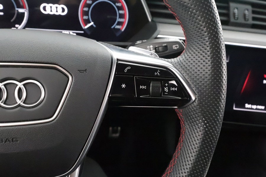 Audi Q8 e-tron vaihtoauto