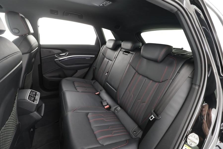 Audi Q8 e-tron vaihtoauto