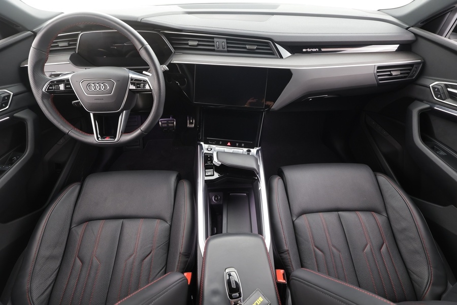 Audi Q8 e-tron vaihtoauto