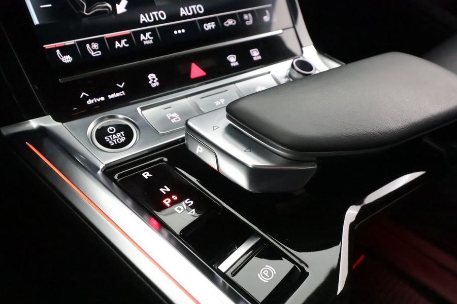 Audi Q8 e-tron vaihtoauto