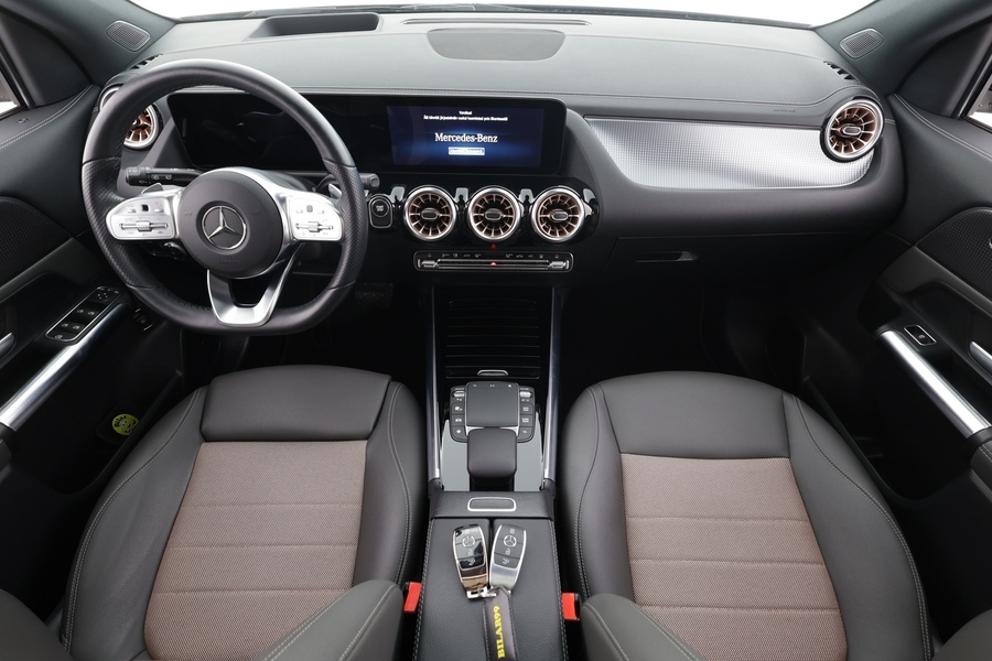 Mercedes-Benz EQA vaihtoauto