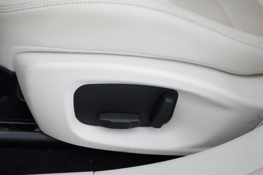 Jaguar I-PACE vaihtoauto