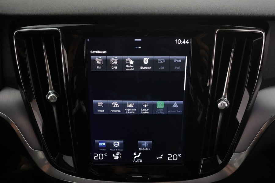 Volvo V60 Cross Country vaihtoauto