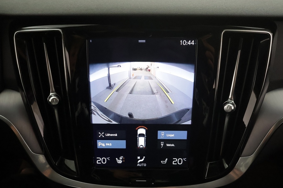 Volvo V60 Cross Country vaihtoauto