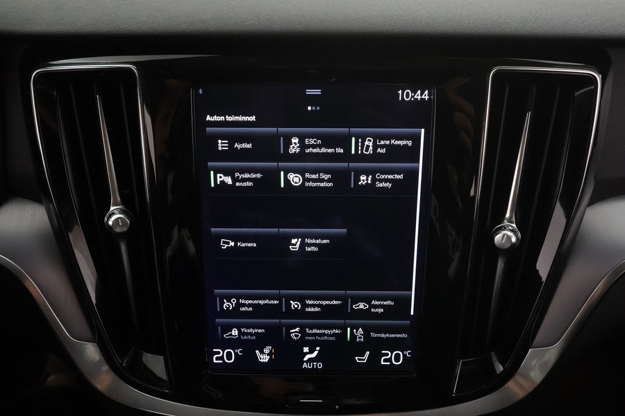 Volvo V60 Cross Country vaihtoauto