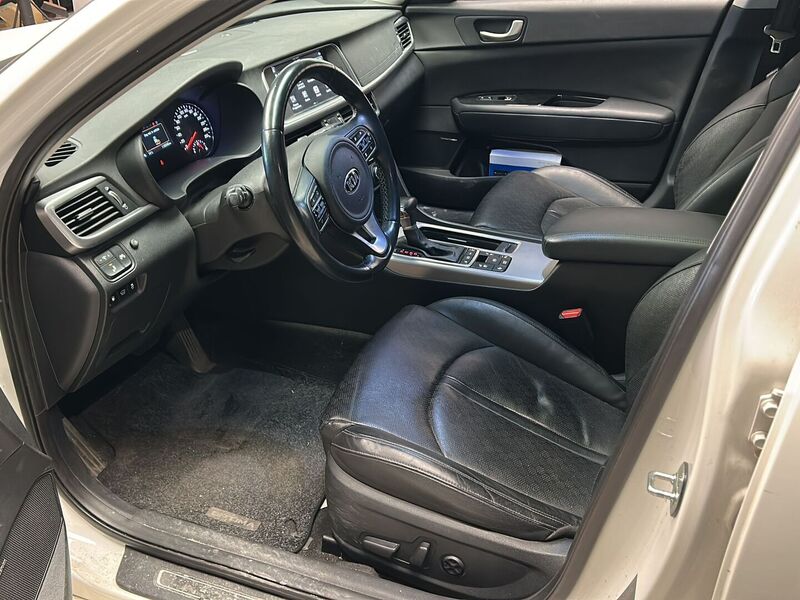 Kia Optima vaihtoauto
