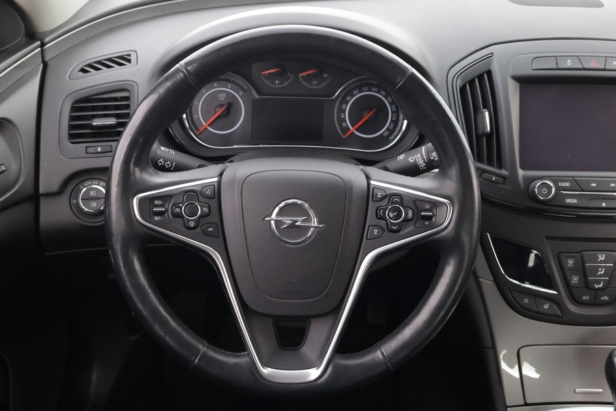 Opel Insignia vaihtoauto