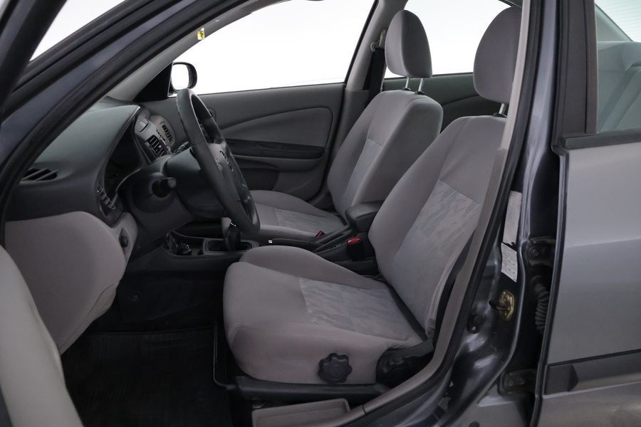 Nissan Almera vaihtoauto
