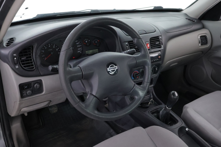 Nissan Almera vaihtoauto