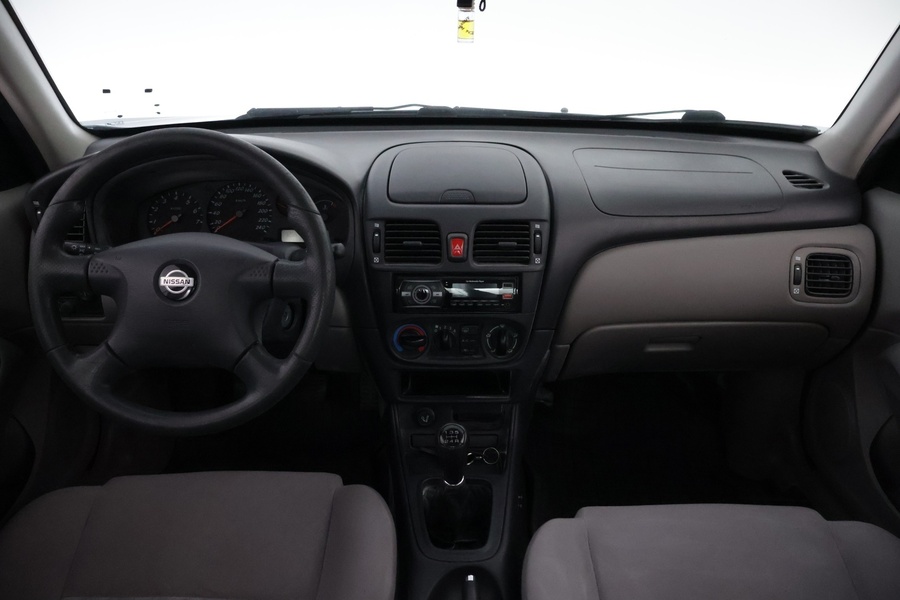 Nissan Almera vaihtoauto