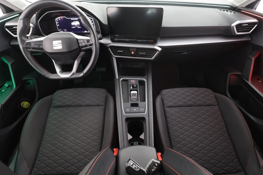 SEAT Leon Sportstourer vaihtoauto