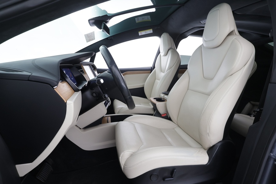 Tesla Model X vaihtoauto