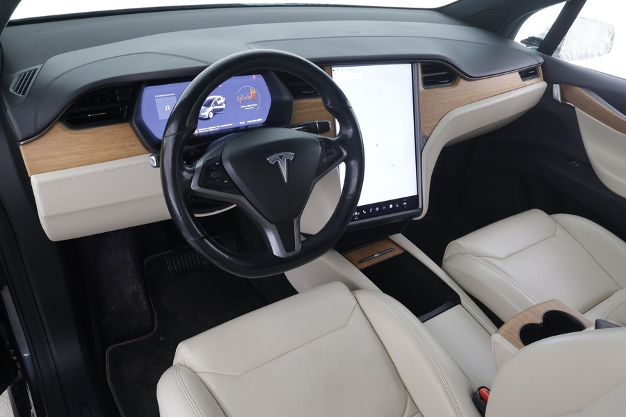 Tesla Model X vaihtoauto