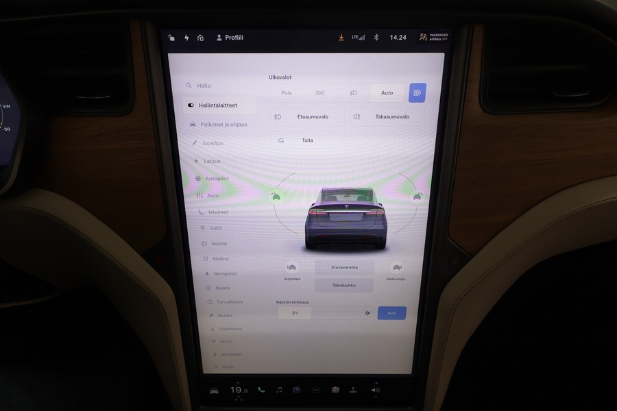 Tesla Model X vaihtoauto