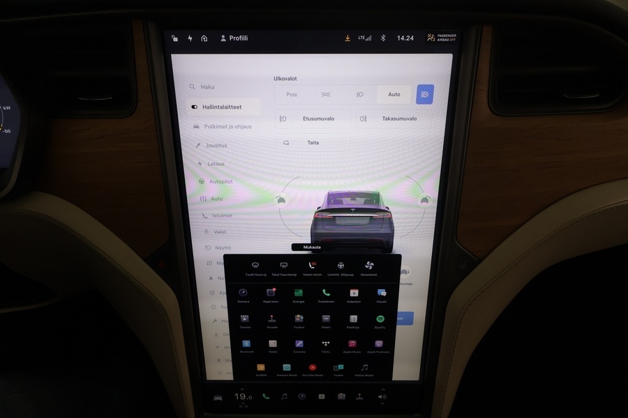 Tesla Model X vaihtoauto