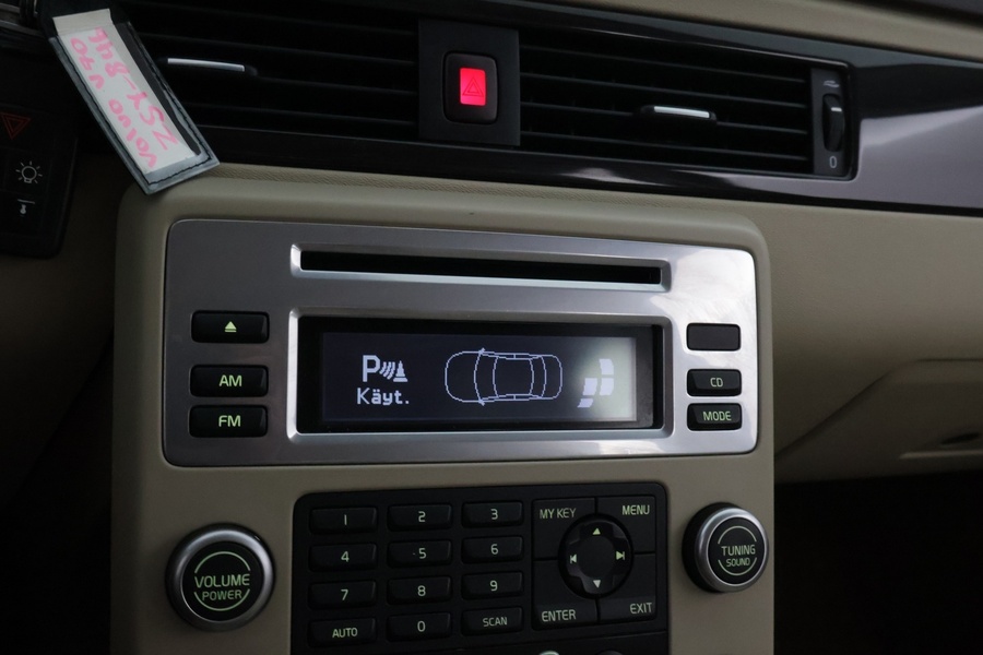 Volvo V70 vaihtoauto
