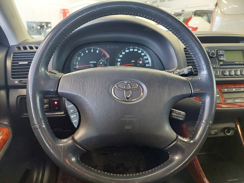 Toyota Camry vaihtoauto