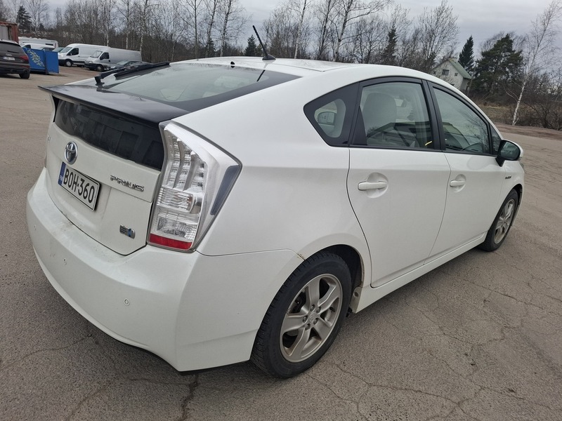 Toyota Prius vaihtoauto