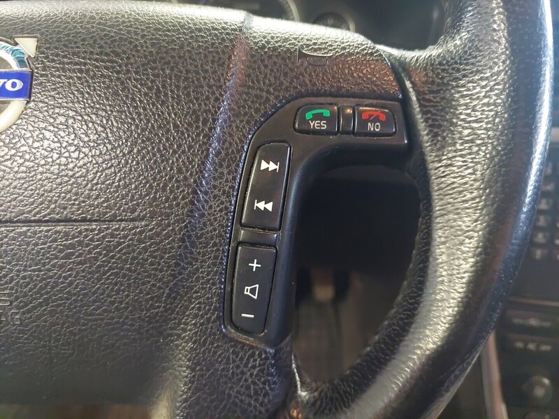 Volvo V70 vaihtoauto