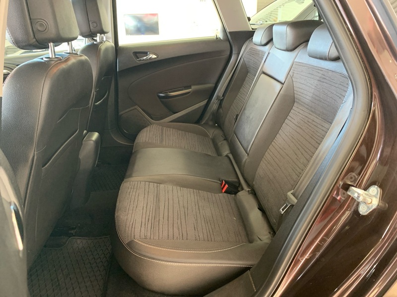 Opel Astra vaihtoauto