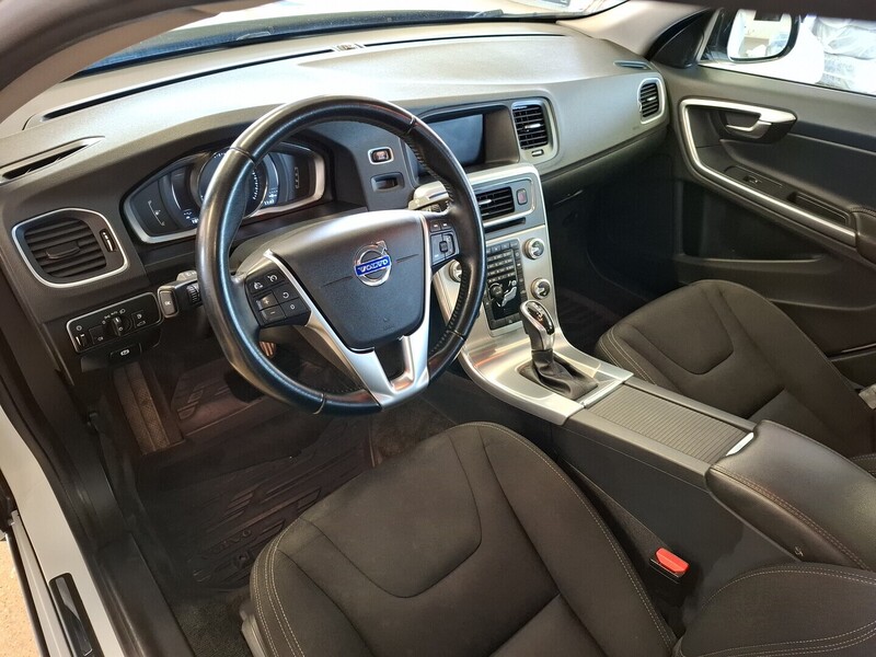 Volvo S60 Cross Country vaihtoauto