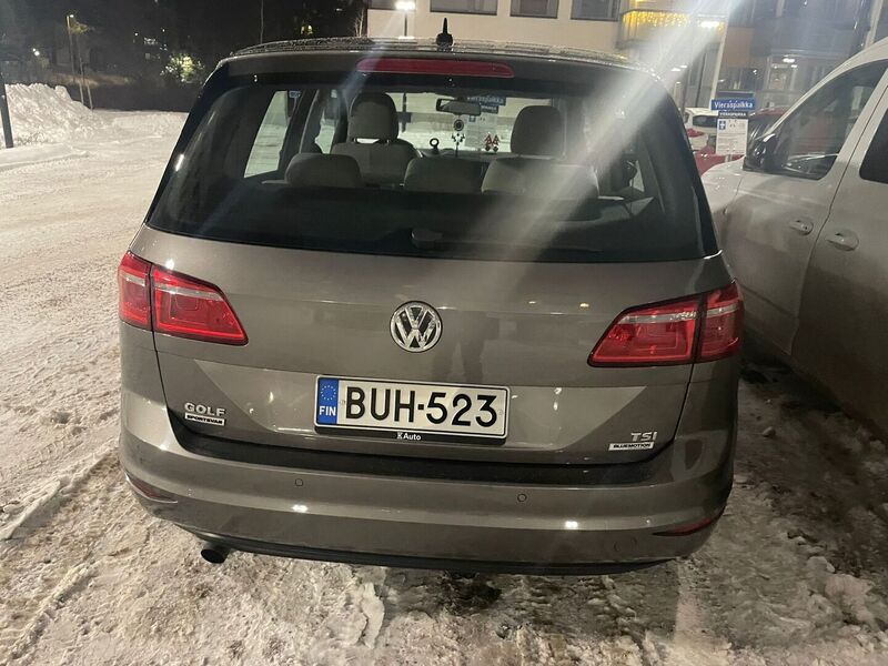 Volkswagen Golf Sportsvan vaihtoauto