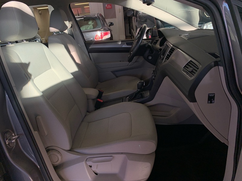 Volkswagen Golf Sportsvan vaihtoauto