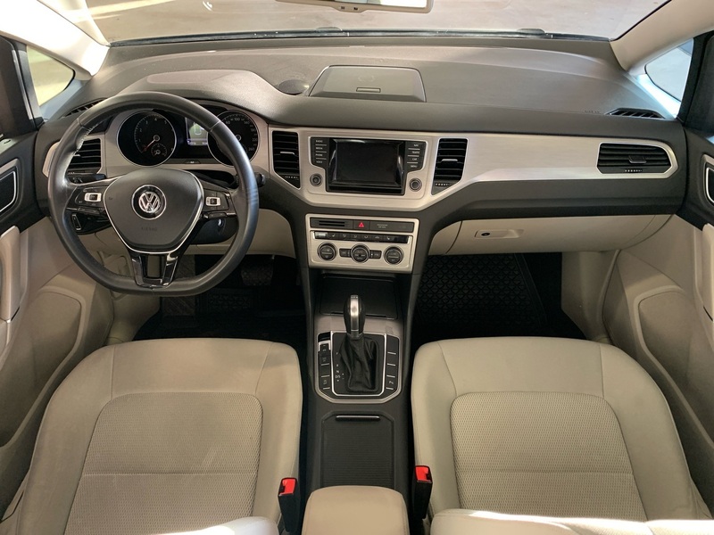 Volkswagen Golf Sportsvan vaihtoauto