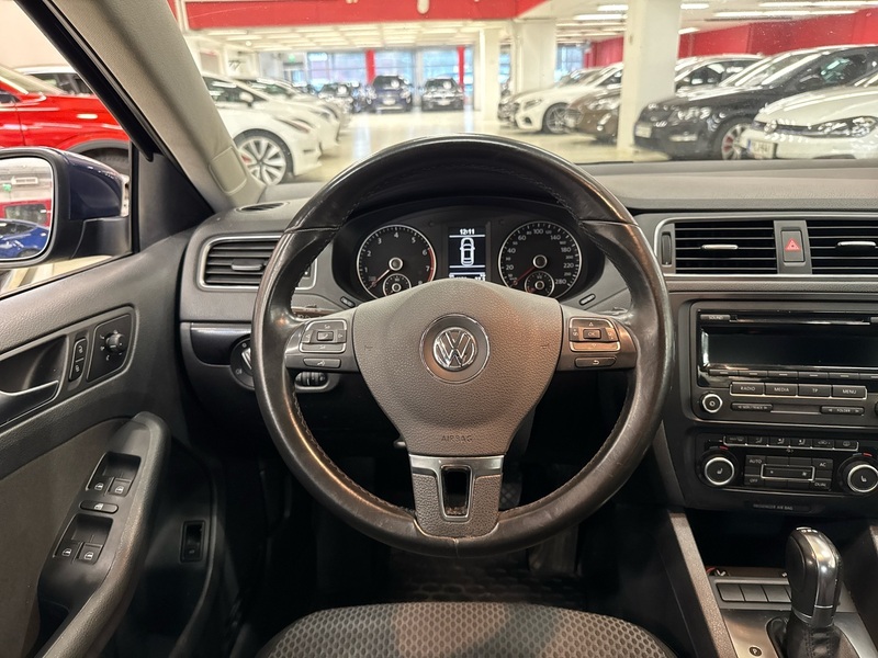 Volkswagen Jetta vaihtoauto