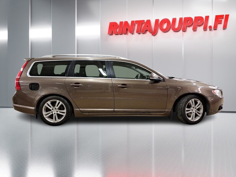 Volvo V70 vaihtoauto