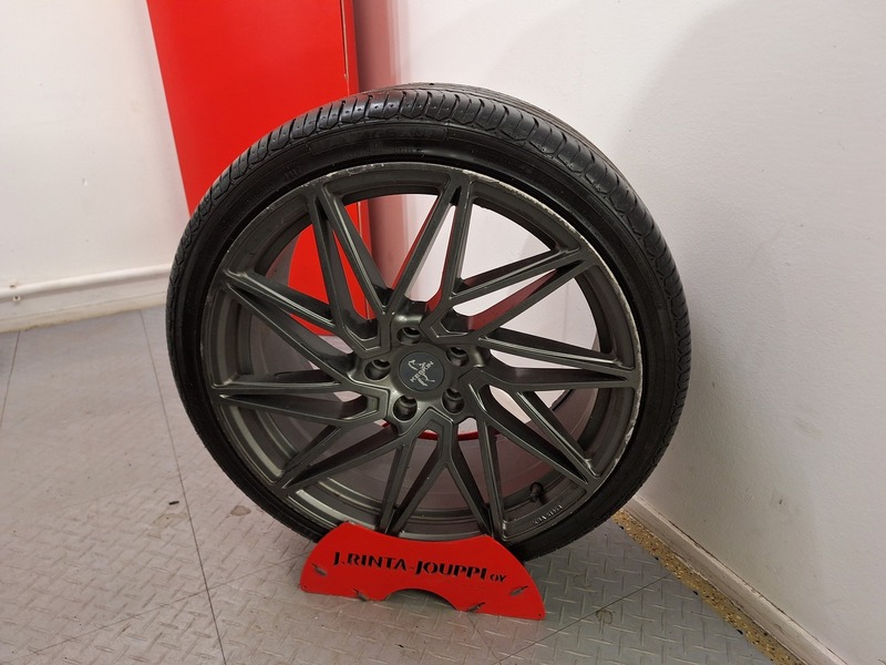 Volvo V70 vaihtoauto