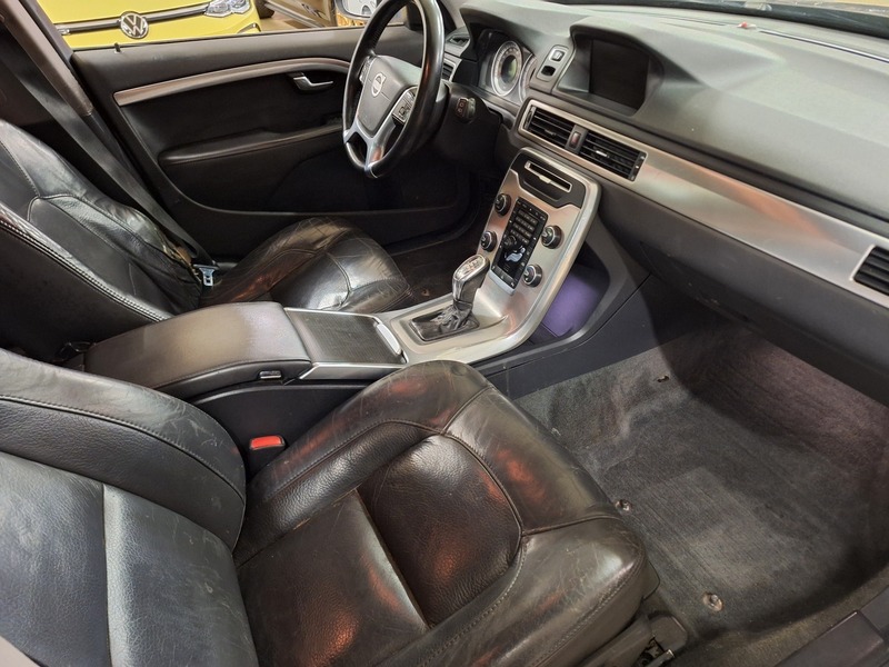 Volvo V70 vaihtoauto