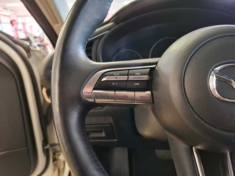 Mazda 3 vaihtoauto