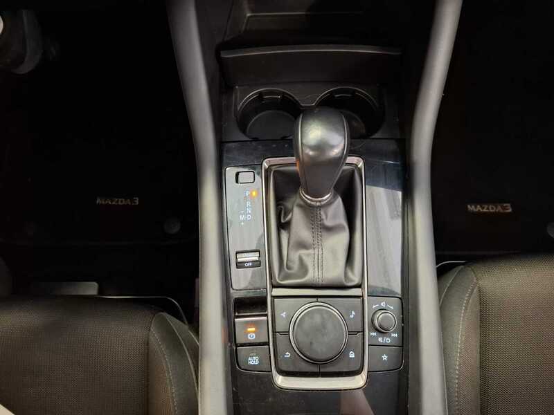 Mazda 3 vaihtoauto