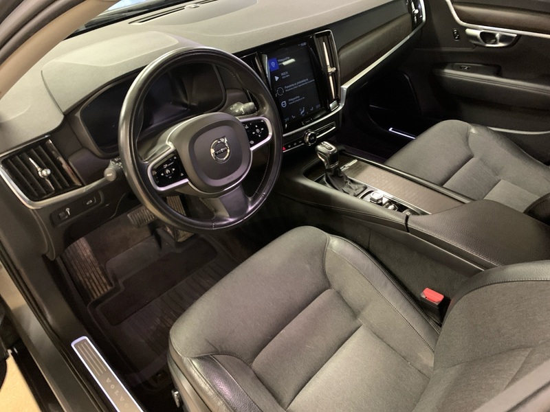 Volvo V90 Cross Country vaihtoauto