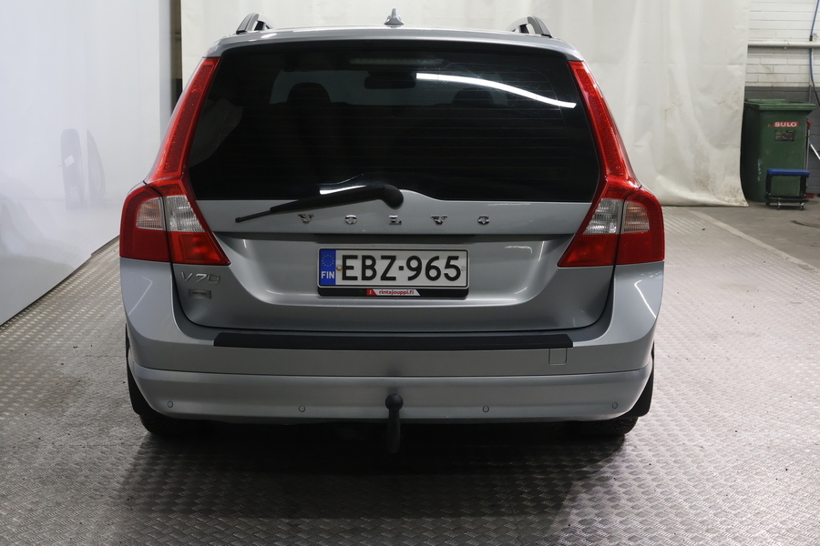 Volvo V70 vaihtoauto