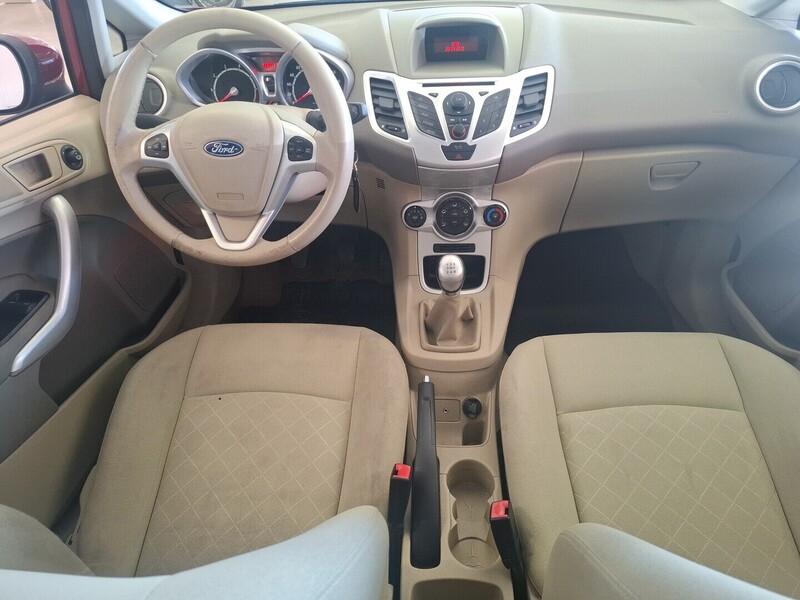 Ford Fiesta vaihtoauto