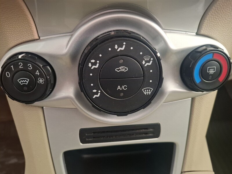 Ford Fiesta vaihtoauto