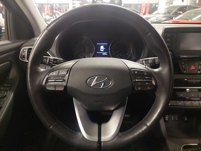 Hyundai i30 5d vaihtoauto