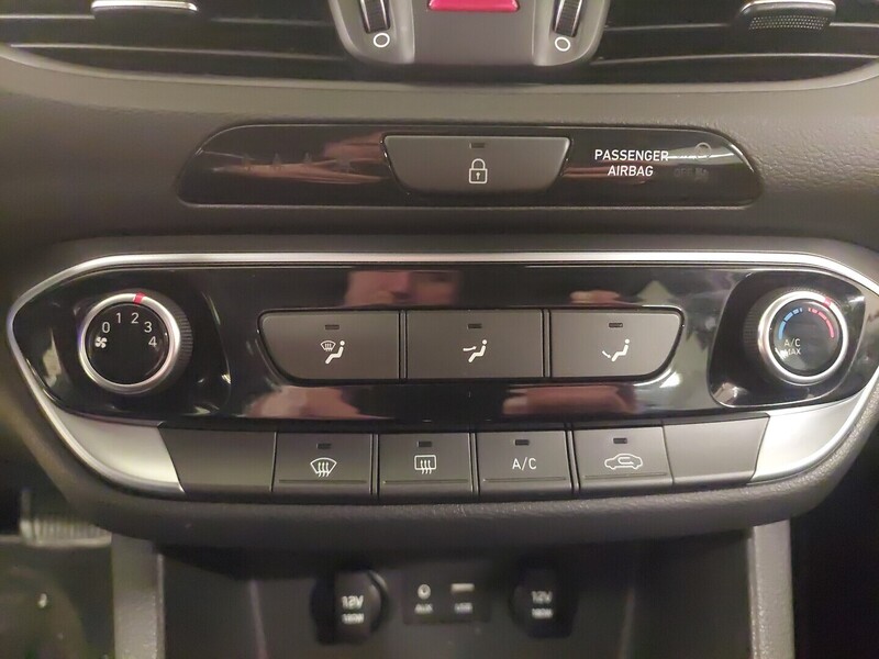 Hyundai i30 5d vaihtoauto