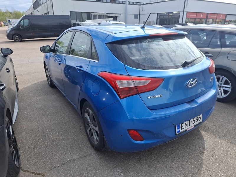 Hyundai i30 5d vaihtoauto