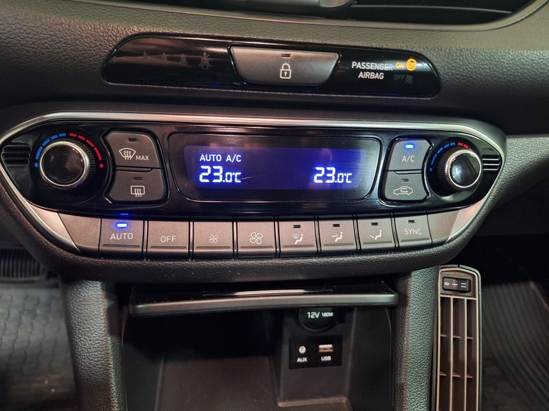 Hyundai i30 Wagon vaihtoauto