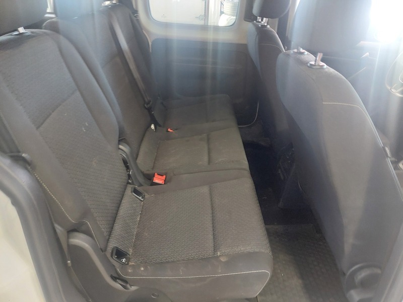 Volkswagen Caddy Maxi vaihtoauto