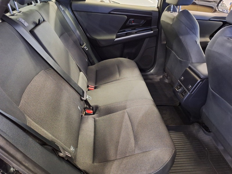 Toyota bZ4X vaihtoauto