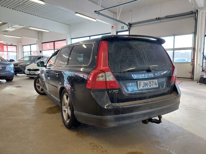 Volvo V70 vaihtoauto